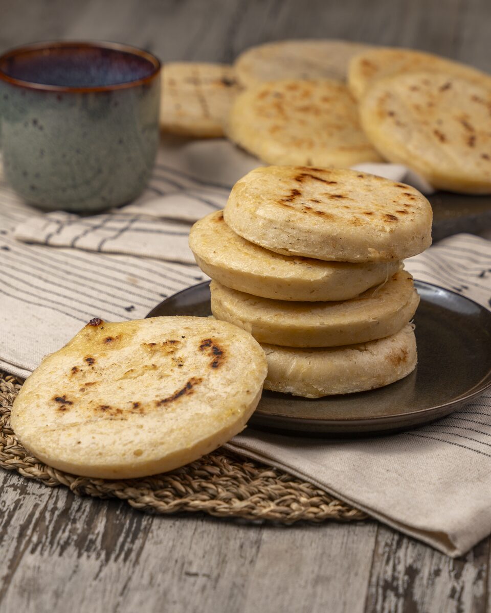 Arepa Rellena de Queso · Grandes